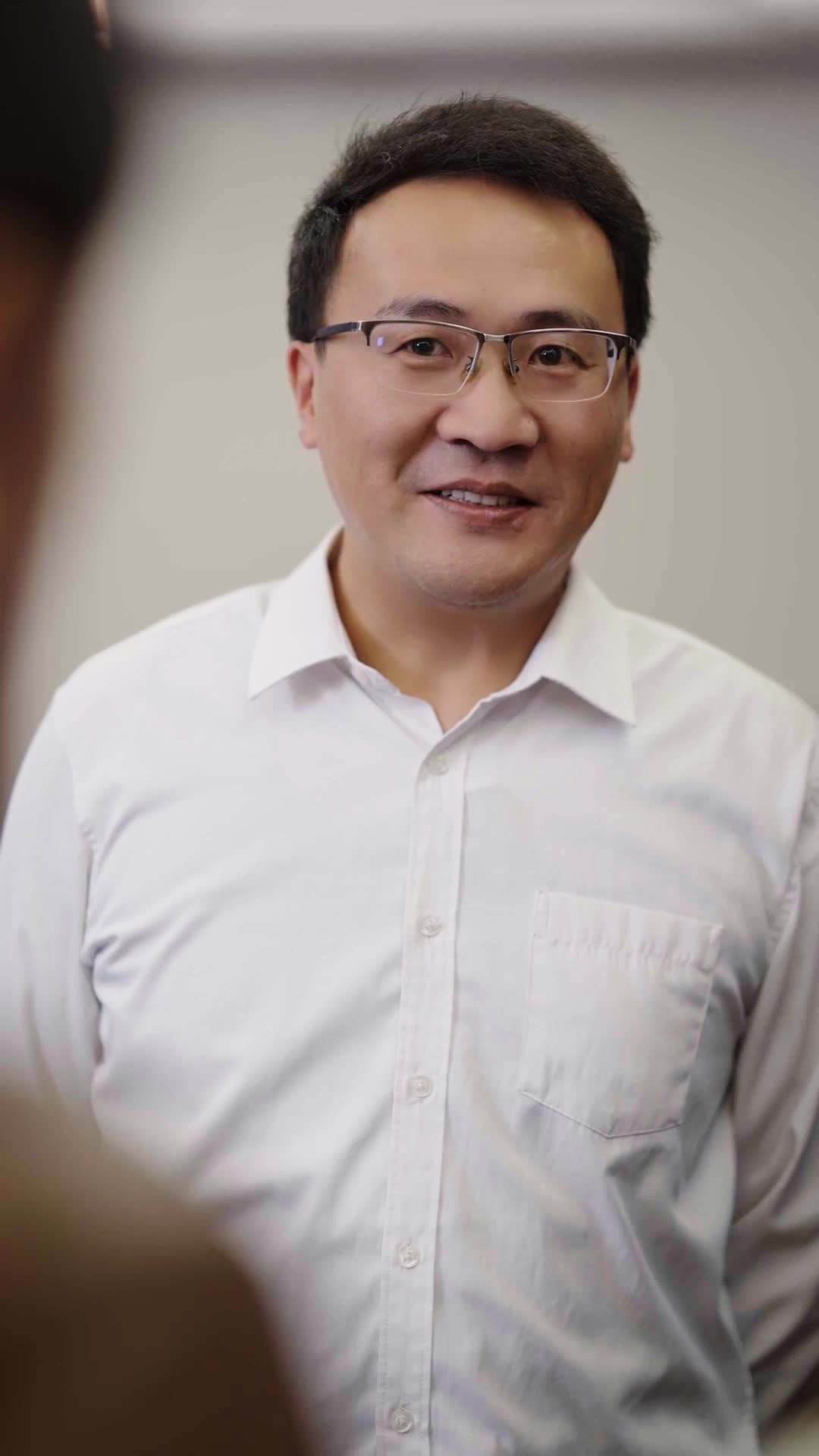 Episode 14 - Double Life CEO: Chasing Love