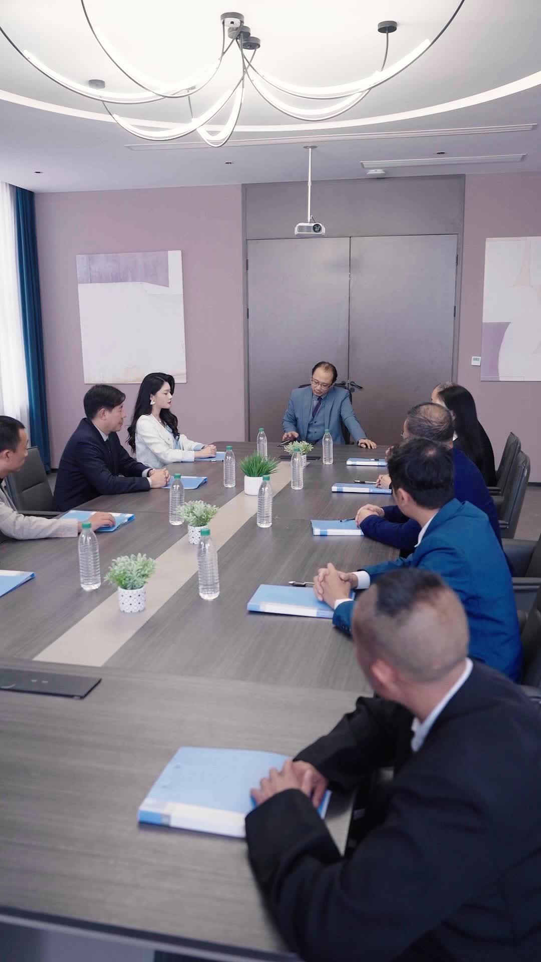 Episode 17 - Double Life CEO: Chasing Love