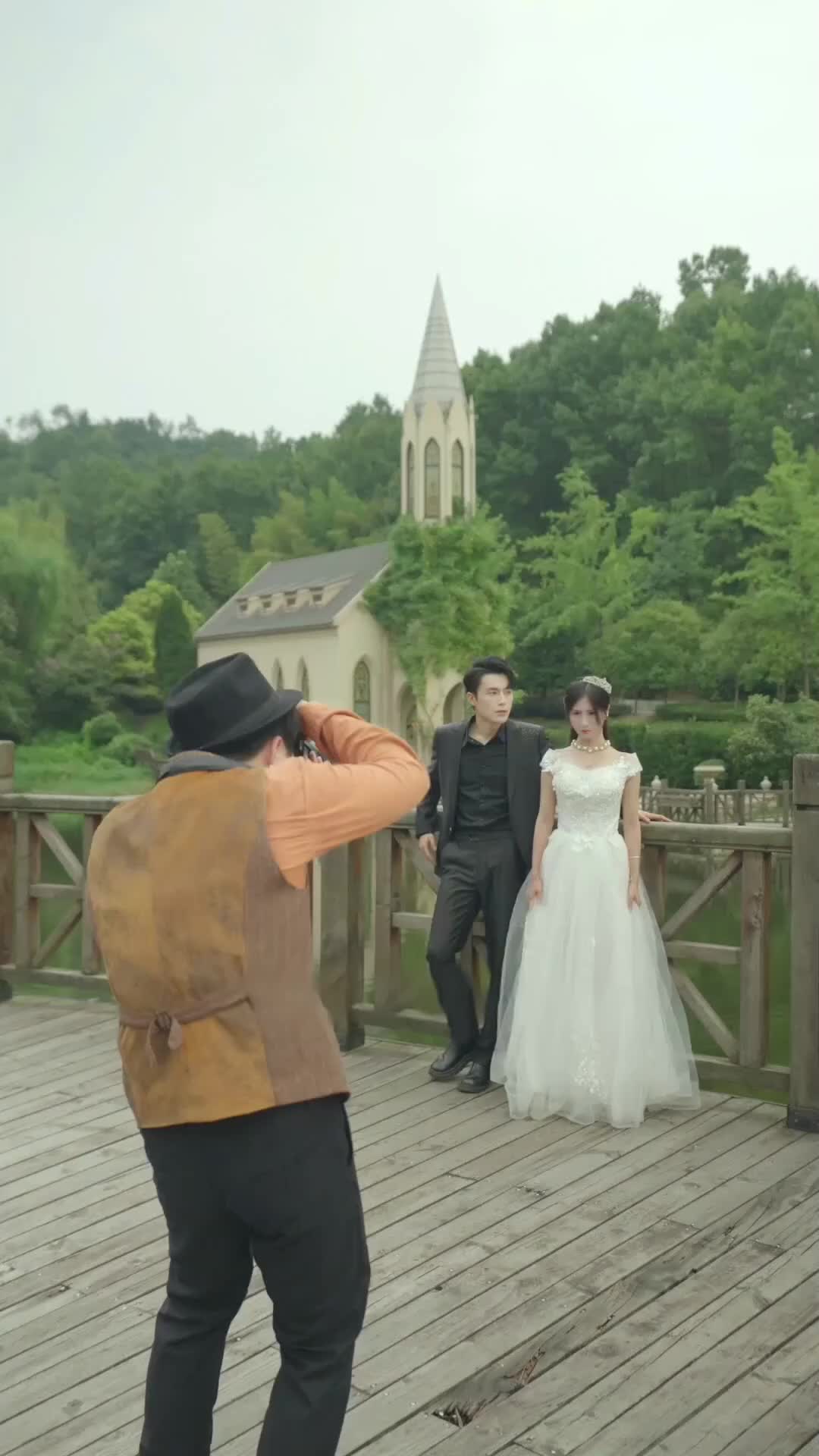 Episodio 10 - Mi esposa es de una belleza incomparable