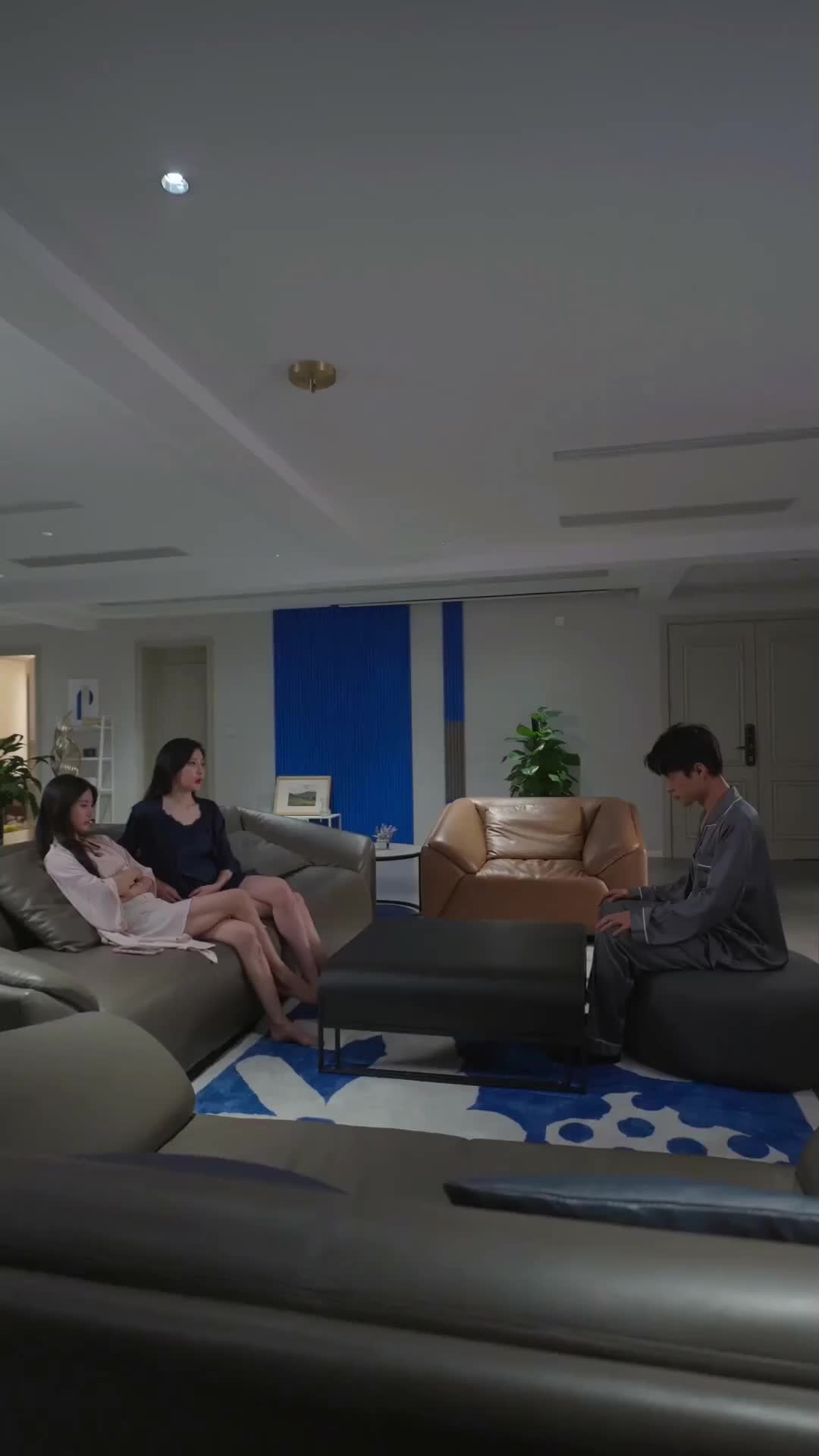 Episodio 12 - Mi esposa es de una belleza incomparable