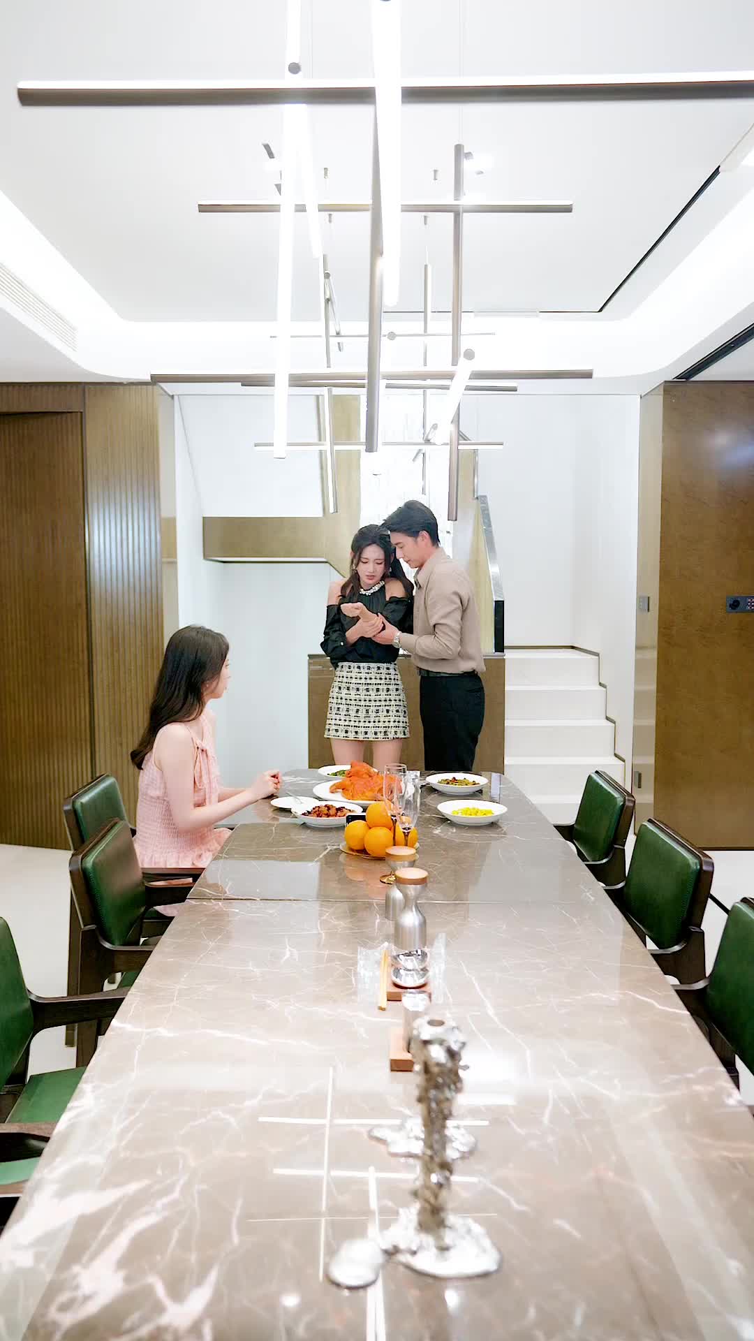 Episode 17 - Vanished Gem, Snatched Heart