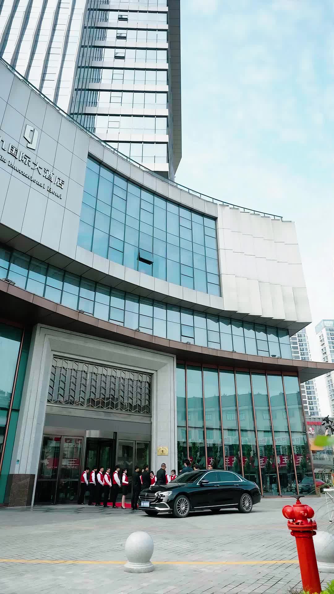 Episode 9 - Flash Marriage with a Big Shot