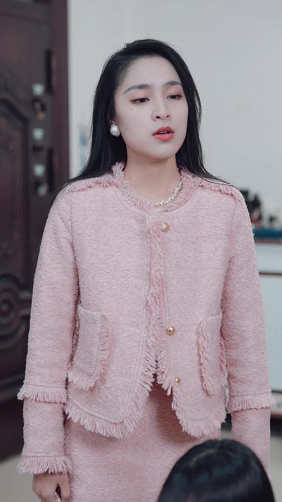 Episode 5 - Tidak Berpura-pura Lagi, Aku Sebenarnya CEO Wanita
