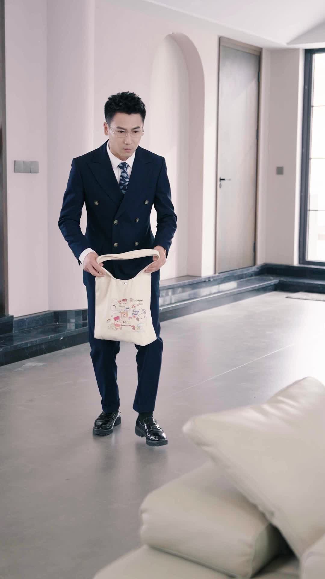 Episode 16 - A Billionaire's Secret Family